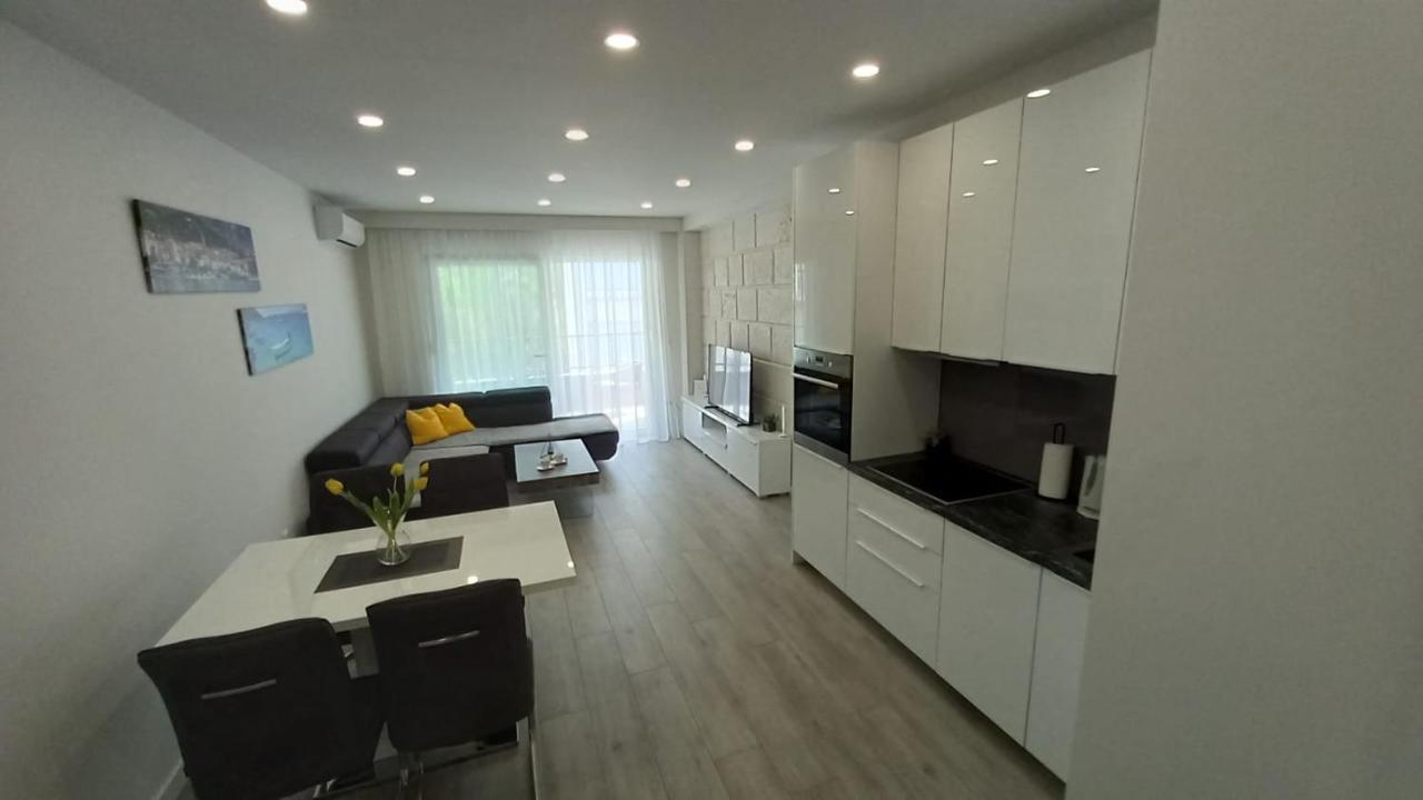 Lux Antonija Apartment *